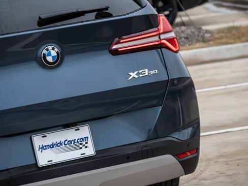 Certified 2025 BMW X3 xDrive30i image 8