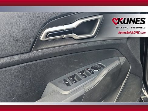 Used 2026 Kia Sportage LX FWD image 14