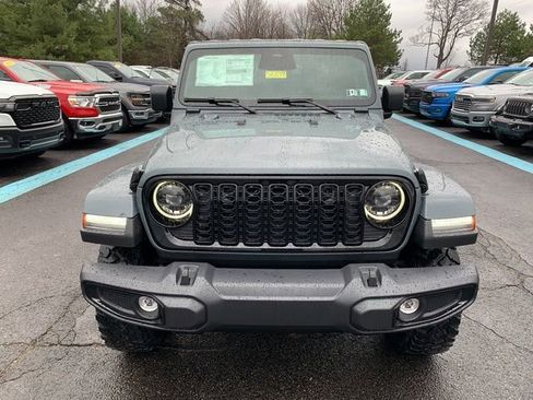 New 2026 Jeep Gladiator Sport AWD/4WD image 9