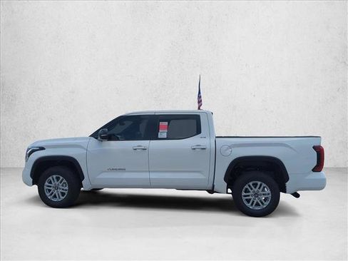Used 2026 Toyota Tundra SR5 w/ SR5 Premium Package AWD/4WD image 8