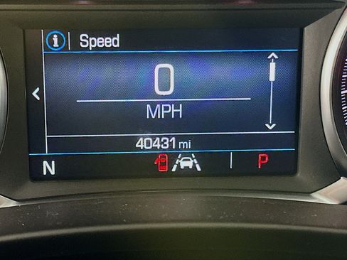 Used 2024 GMC Terrain SLE image 19