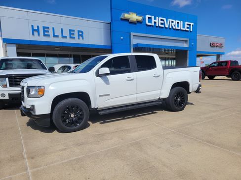 Used 2022 GMC Canyon Elevation w/ Elevation Premium Package image 3