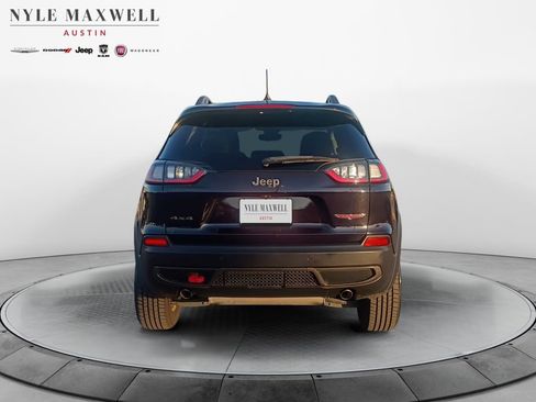 Used 2021 Jeep Cherokee Trailhawk w/ Technology Group image 15