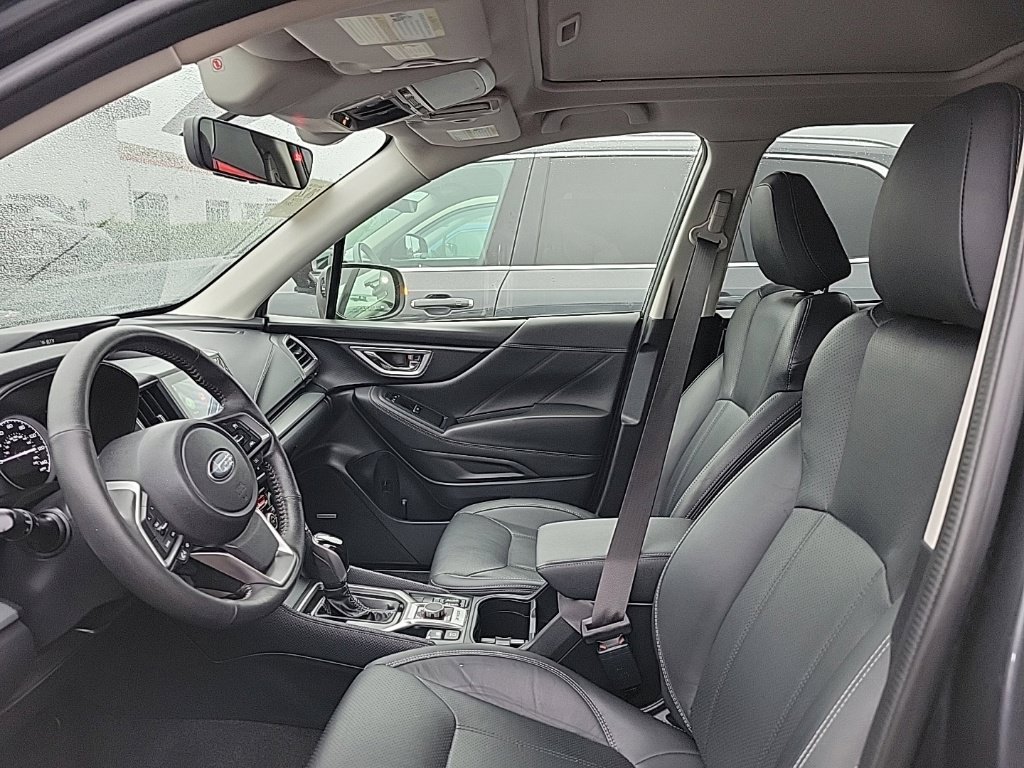 Used 2019 Subaru Forester Limited AWD/4WD image 6