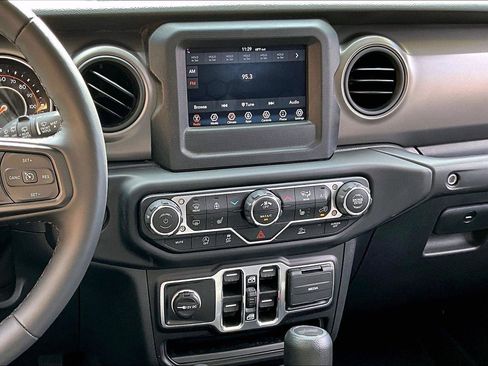 Used 2023 Jeep Wrangler Sport S image 7