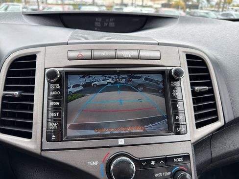 Used 2013 Toyota Venza Limited w/ Tow Prep Pkg FWD image 17