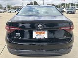 Used 2024 Volkswagen Jetta SE w/ Panoramic Sunroof Package image 5