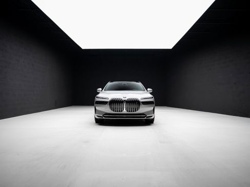 Used 2023 BMW i7 xDrive60 image 85