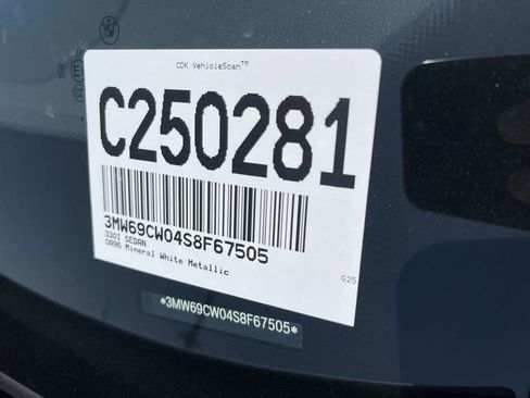 Used 2025 BMW 330i Sedan w/ Premium Package image 23