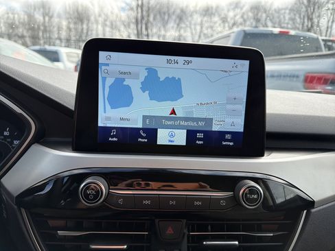 Used 2022 Ford Escape SE w/ Cold Weather Package image 17