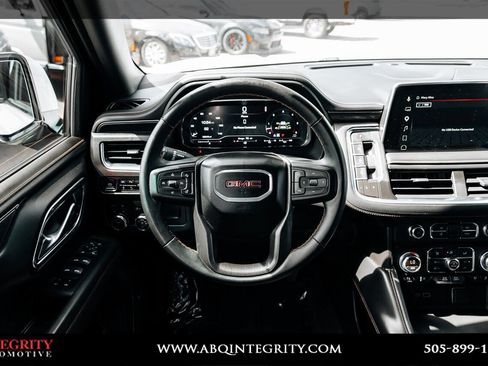 Used 2024 GMC Yukon XL AT4 AWD/4WD image 40