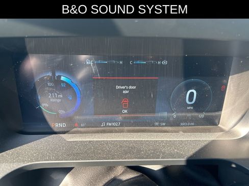 Used 2025 Ford F150 Lightning Flash image 19