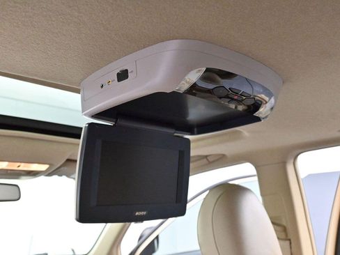 Used 2013 Toyota Highlander Limited FWD image 30