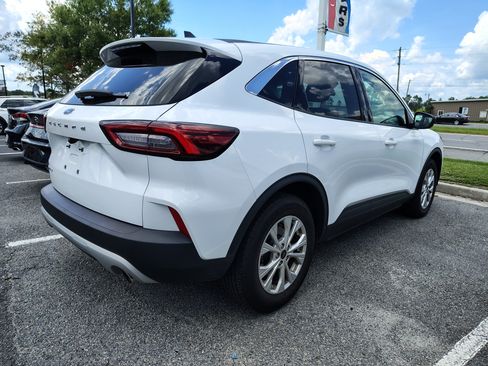 Used 2024 Ford Escape Active FWD image 2