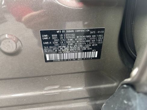 Used 2022 Subaru Ascent Limited w/ Technology Package image 36