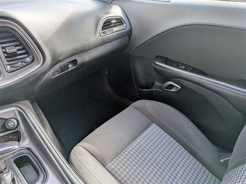 Used 2020 Dodge Challenger SXT image 19