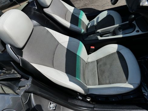 Used 2004 BMW Z4 2.5i image 31