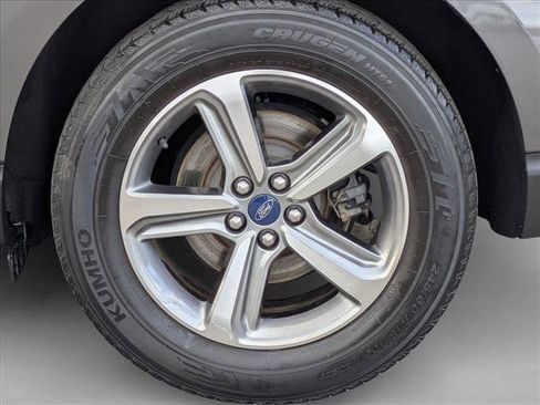 Used 2019 Ford Edge SEL w/ Equipment Group 201A image 22