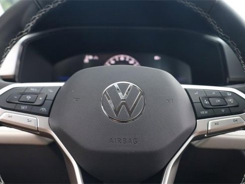 New 2025 Volkswagen Taos S image 9