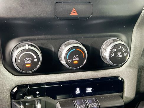 Used 2023 RAM 1500 Tradesman AWD/4WD image 27