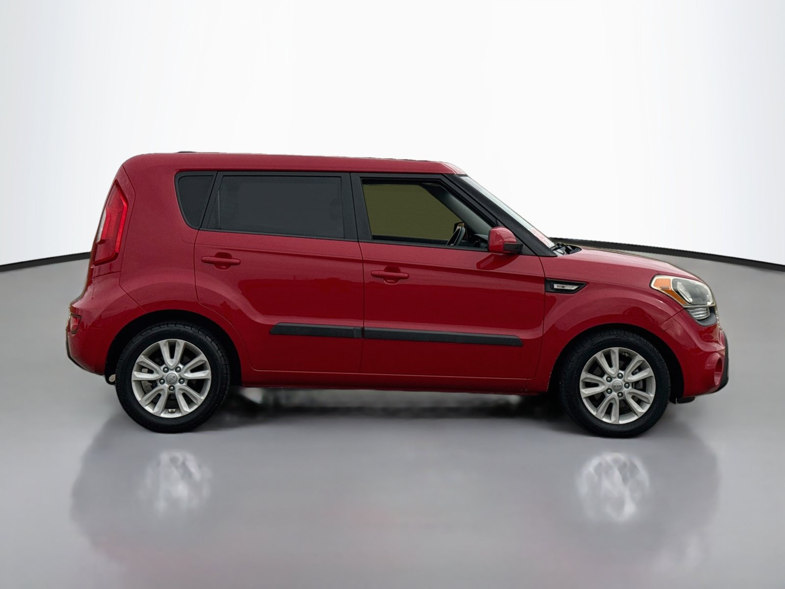 Used 2013 Kia Soul FWD image 8