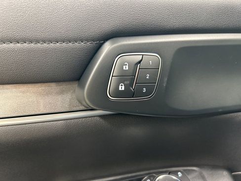 New 2025 Ford Ranger Lariat w/ Black Appearance Package image 13