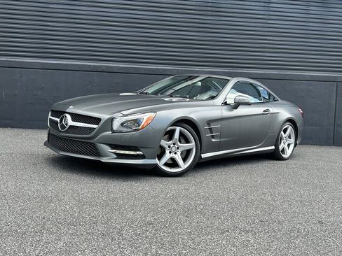 Used 2016 Mercedes-Benz SL 550 image 1