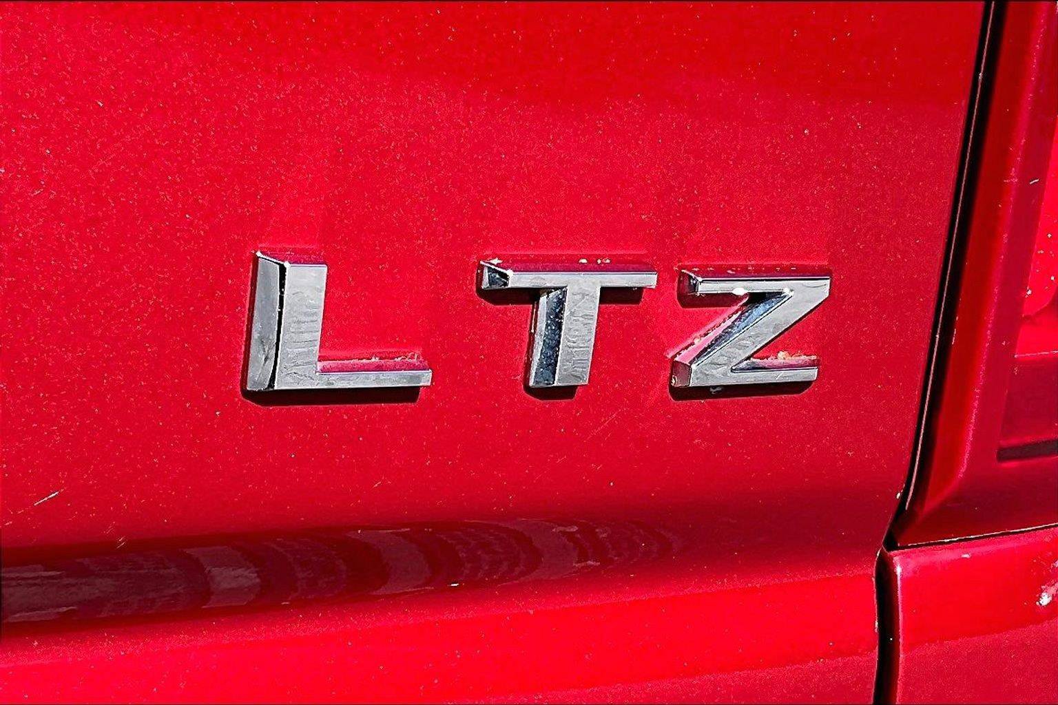 Used 2020 Chevrolet Silverado 2500 LTZ w/ LTZ Premium Package AWD/4WD image 8