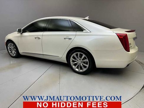 Used 2014 Cadillac XTS Premium image 3