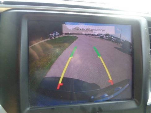 Used 2022 RAM 1500 Classic SLT w/ Electronics Group AWD/4WD image 17