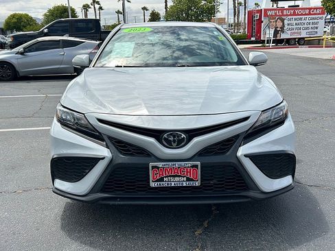 Used 2023 Toyota Camry SE FWD image 2