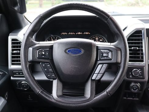 Used 2016 Ford F150 XLT w/ Equipment Group 302A Luxury AWD/4WD image 18