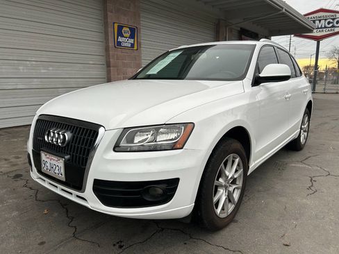 Used 2011 Audi Q5 2.0T Premium image 1