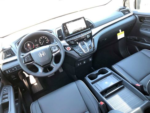 New 2026 Honda Odyssey Touring image 23