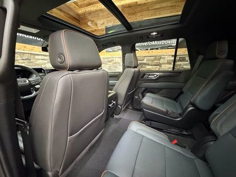 Used 2025 GMC Yukon AT4 image 30