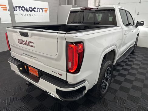 Used 2025 GMC Sierra 1500 AT4 w/ AT4 Premium Package AWD/4WD image 9