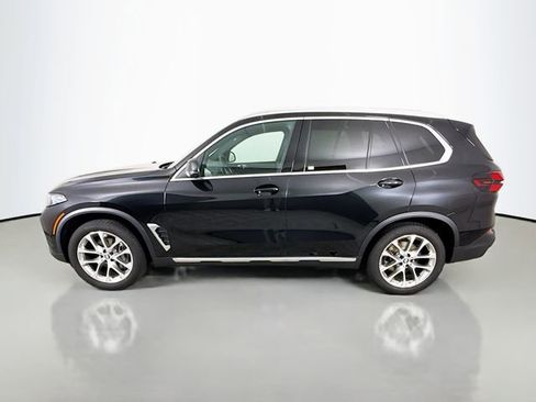 Used 2024 BMW X5 xDrive40i w/ Premium Package image 4