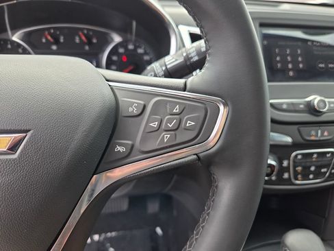 Certified 2024 Chevrolet Equinox LT FWD image 32