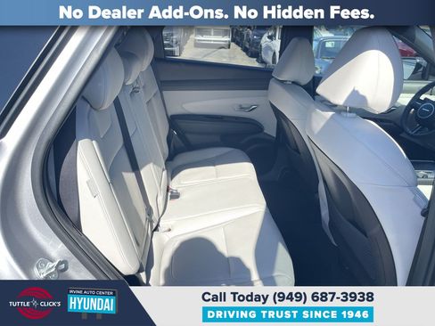 Certified 2025 Hyundai Tucson Limited AWD/4WD image 26