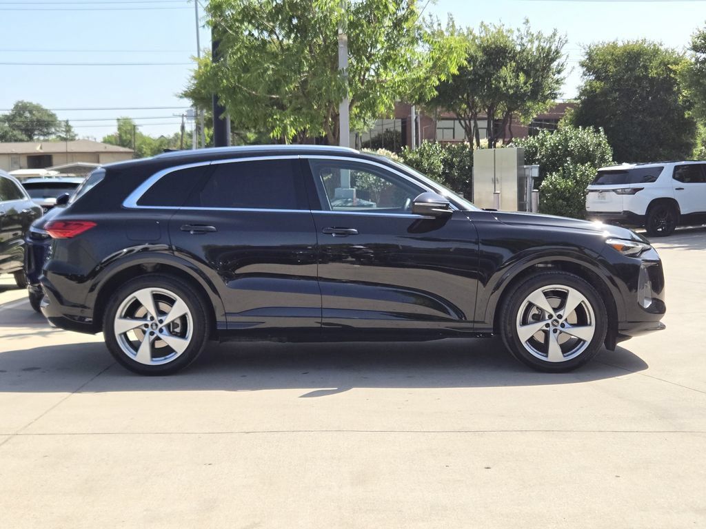 Used 2025 Audi Q5 Prestige AWD/4WD image 7