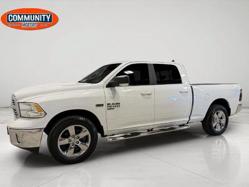 Used 2019 RAM 1500 Big Horn AWD/4WD image 2