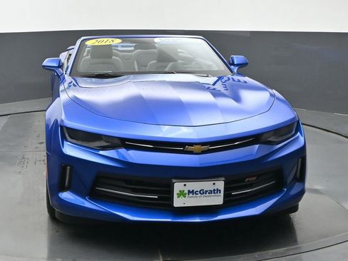 Used 2018 Chevrolet Camaro LT RWD image 4