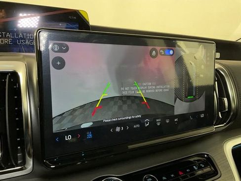 New 2025 Ford Expedition Max Platinum w/ Driver's Package image 25