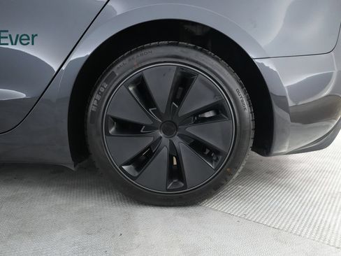 Used 2025 Tesla Model 3 Long Range RWD image 9