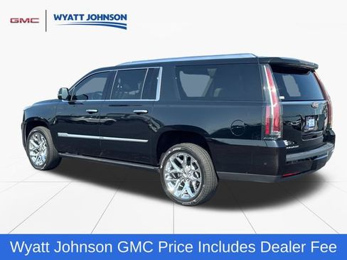 Used 2020 Cadillac Escalade ESV Premium Luxury RWD image 3