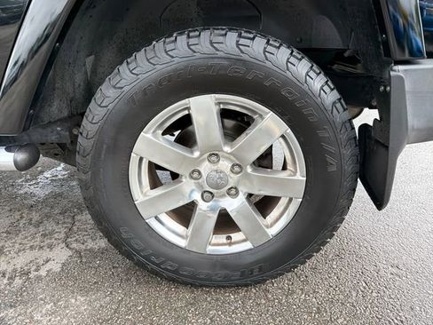 Used 2012 Jeep Wrangler Unlimited Sahara w/ Mopar Chrome Edition Group image 24