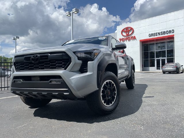 Used 2026 Toyota Tacoma TRD Off-Road AWD/4WD image 4