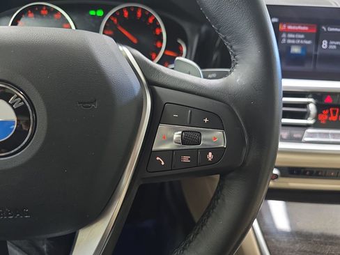 Used 2020 BMW 330i Sedan w/ Convenience Package image 18