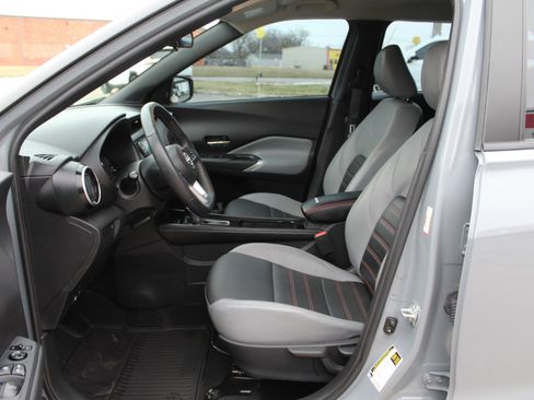 Used 2024 Nissan Kicks SR w/ SR Premium Package image 25