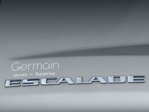 Used 2024 Cadillac Escalade ESV Premium Luxury image 37